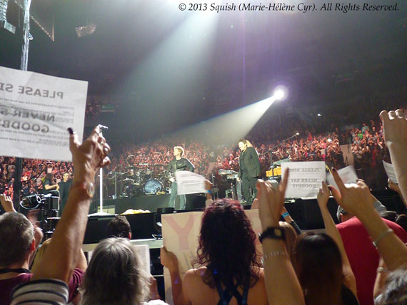 Bon Jovi show at the Bell Centre, Quebec, Canada (November 8, 2013)